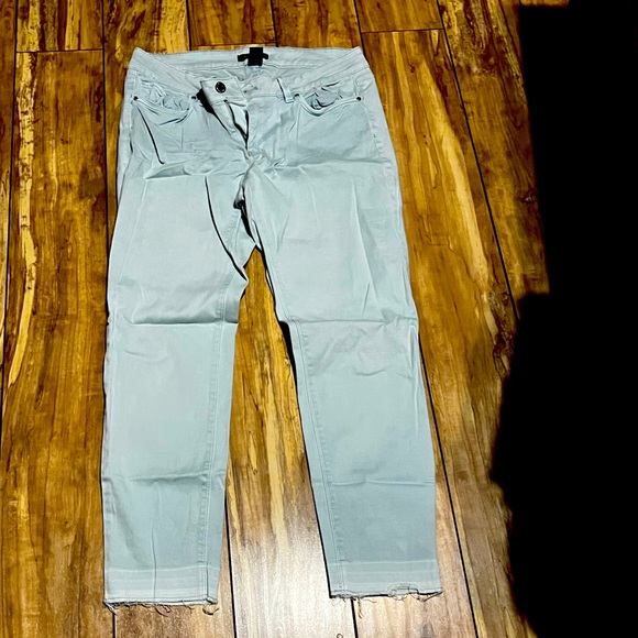 White House Black Market Pants - Great condition. No flaws just wrinkled from being in the drawer